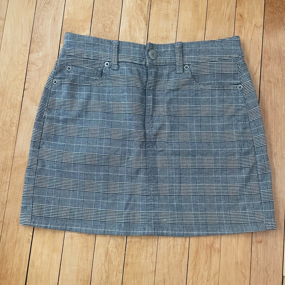 Plaid mini skirt
